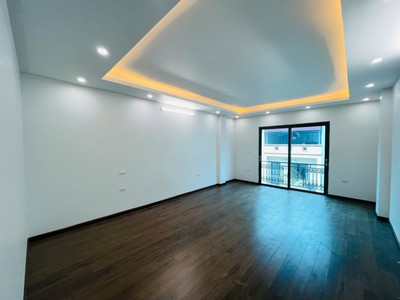 Nhà 7 tầng   thang máy   gần him lam: giữ tiền khéo, tăng giá lâu 1