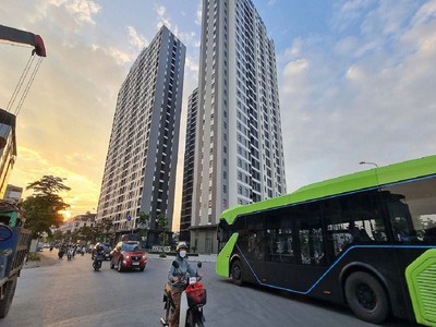 Chính chủ cho thuê MBKD mặt hồ hoàng càu 5434