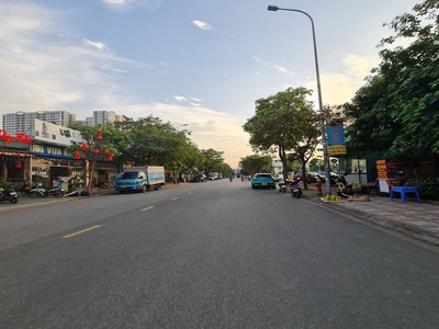 Chính chủ cho thuê MBKD mặt hồ hoàng càu 5487