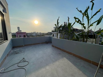 Chính chủ cho thuê MBKD mặt hồ hoàng càu 5677
