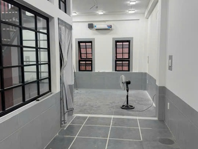 Chính chủ cho thuê MBKD mặt hồ hoàng càu 5844