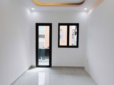 Bán nhà đẹp mới-  vào ở ngay - khu vực dân trí cao, yên tỉnh- giao thương giữa tôn thất thuyết và 2