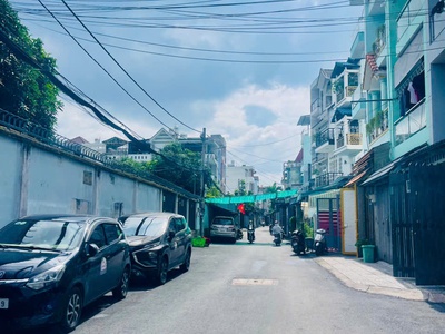 Bán nhà gần emart phan huy ích, ô tô ngủ trong nhà, 4 tầng hiện đại, chỉ 8 tỷ nhỉnh 0