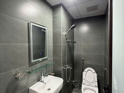 Chính chủ cho thuê MBKD mặt hồ hoàng càu 5409