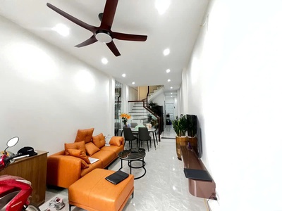 Chính chủ cho thuê MBKD mặt hồ hoàng càu 5818