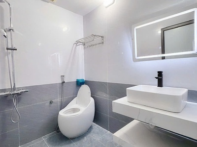 Nhà 5 tầng 55m2- nguyễn xiển-thanh xuân- 2 mặt tiền-phân lô vip- giá cực tốt- oto ngủ trong nhà 4