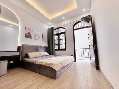Nhà 5 tầng 55m2- nguyễn xiển-thanh xuân- 2 mặt tiền-phân lô vip- giá cực tốt- oto ngủ trong nhà 0