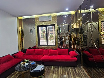 Tôi chính chủ bán nhà ngõ 99 nguyễn chí thanh ô tô tránh, đỗ trong nhà nhà 6 tầng, 10 phòng ngủ có 2