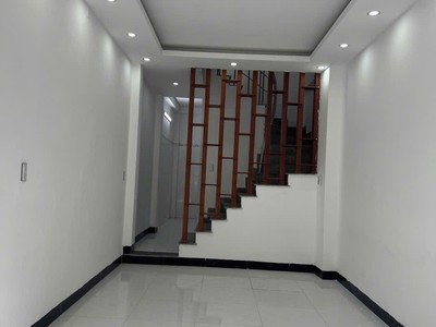 Chính chủ cho thuê MBKD mặt hồ hoàng càu 5987
