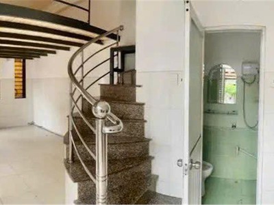 Kẹt vốn bán gấp chdv lô góc, dòng tiền khoán n.450tr, hxh thông tứ hướng, vài bước ra mặt tiền 2