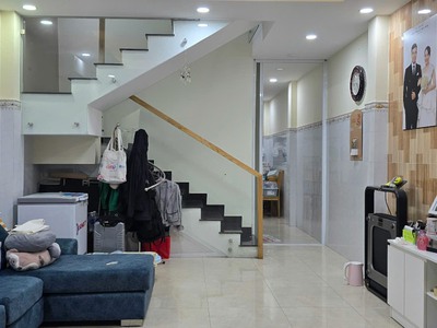Bán nhà ảnh thật chính chủ bùi thị xuân, P1, TB. DT: 4x14m. Giá: 6,3 Tỷ 3