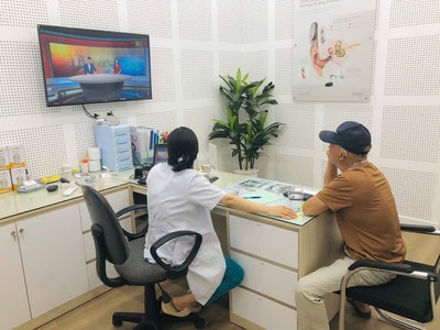 Nghe rõ tivi nhờ máy trợ thính 0