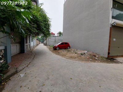 Bán đất tặng nhà cấp 4 tai đức thương ô tô ngõ thông, 4.x tỷ 0