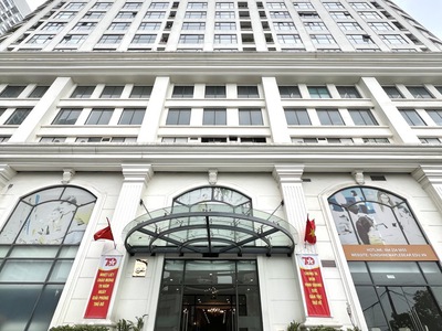 Bán cc dương văn bé 107m2, 3n2vs, view sông hồng, nội thất đẹp. giá 7,7 tỷ 0
