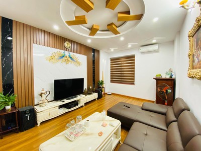 Căn nhà cuối cùng tại tư đình, ngay đường dẫn cầu trần hưng đạo 57m2 x 3 tầng giá 7,7 tỷ. 1