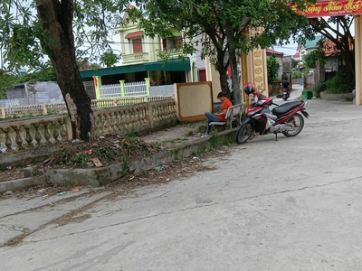 Bán đất thôn bầu lai cách view hồ, gần sát trường học, giá chỉ 1.x ty 2