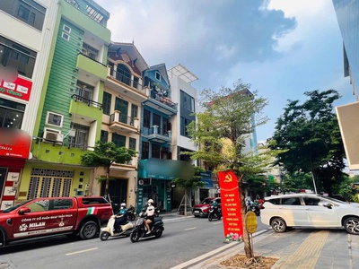 Nhà mặt ngõ duy tân, phân lô, vỉa hè kinh doanh đỉnh của chóp, xuống tiền là lãi 1