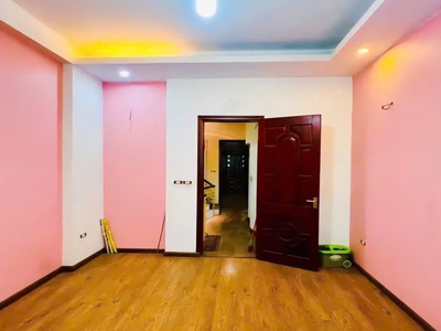 Nhà mặt ngõ duy tân, phân lô, vỉa hè kinh doanh đỉnh của chóp, xuống tiền là lãi 3