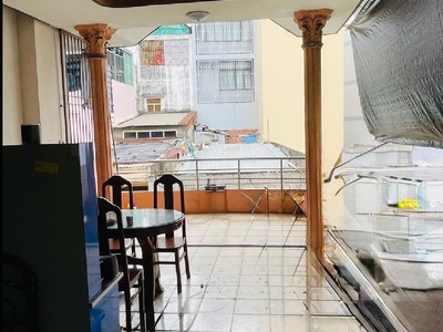 Hẻm đẹp chợ vải   nhà 3 tầng   66m    gần mặt tiền đường   giá tốt đầu tư. 1