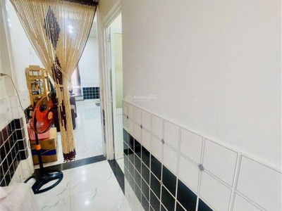 Bán nhà hẻm lê trọng tấn   76m    3pn   sân vườn   nội thất cao cấp   chỉ 5tỷxx 4