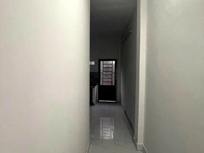 Cho thuê nhà nguyên căn hẻm xe hơi đường linh đông, gần chợ thủ đức 2