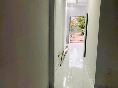 Cho thuê nhà nguyên căn hẻm xe hơi đường linh đông, gần chợ thủ đức 4