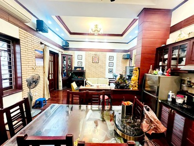 Bán nhà tây hồ 45m 5 tầng mặt tiền 4m giá 12 tỷ 0