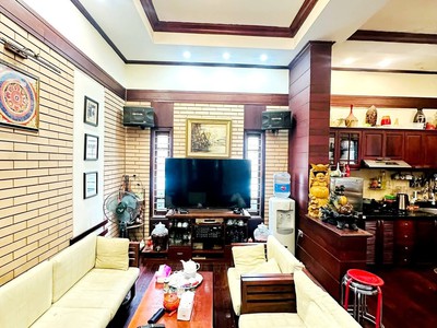 Bán nhà tây hồ 45m 5 tầng mặt tiền 4m giá 12 tỷ 2