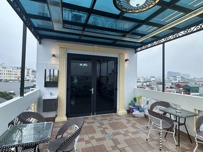 Ban nhà ngọc thụy, long biên 50m - 7 tầng - thang máy - full nội thất xịn nhập khẩu - gara ô tô 1