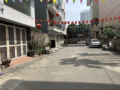 Bán nhà phố quan nhân   thanh xuân   53m    5 tầng   giá 8 tỷ 0