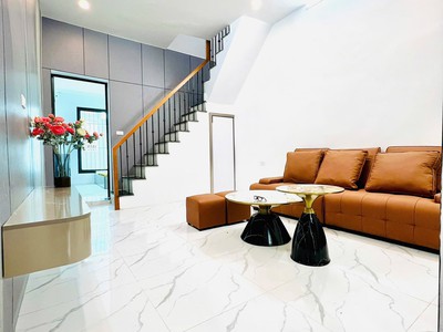Tập thể nam đồng 90m 3pn nội thất kính coong, ô tô đỗ dưới, tiện ích nhiều, 3.96 tỷ 1
