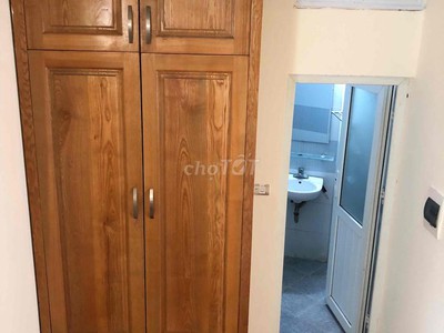 Chính chủ cho thuê cả nhà 5 tầng  ưu tiên gia đình  số 11 ngách 138/58 đường tân triều, triều khúc, 0