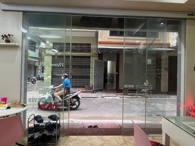 Cho thuê, sang nhượng quán nail gội tại ngõ 53 trần quốc hoàn, dịch vọng hậu 1