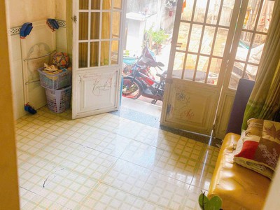 Nhà giá rẻ linh tây thủ đức  1 trệt 1 lầu  gần phạm văn đồng  chỉ 2.7 tỷ  sổ riêng 0