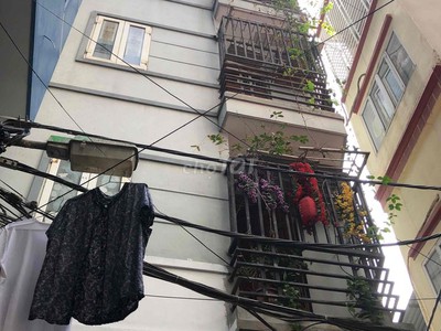 Chính chủ cho thuê cả nhà 5 tầng  ưu tiên gia đình  số 11 ngách 138/58 đường tân triều, triều khúc, 4