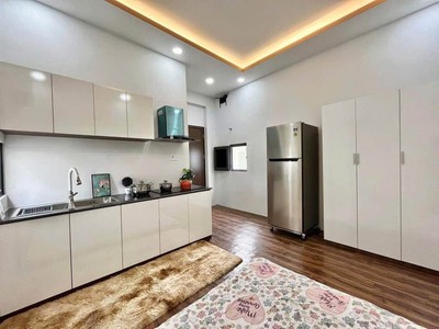 Bán gấp - chdv - gần q1 - 39m2 - 3 tầng - dòng tiền 24tr/tháng - tặng nt - tiện khai thác - hxt ..- 0