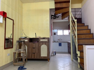 Cho thuê nhà căn hộ tập thể 26 nguyên hồng 75m2, 3 ngủ, 2 vê sinh, 8.5 triệu/th 0