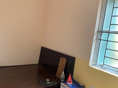 Cho thuê nhà căn hộ tập thể 26 nguyên hồng 75m2, 3 ngủ, 2 vê sinh, 8.5 triệu/th 1