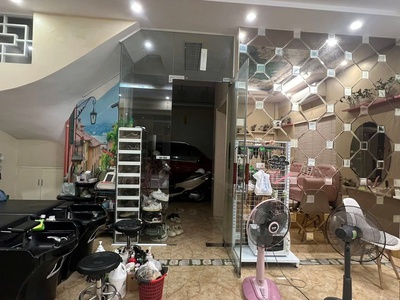 Cho thuê, sang nhượng quán nail gội tại ngõ 53 trần quốc hoàn, dịch vọng hậu 3