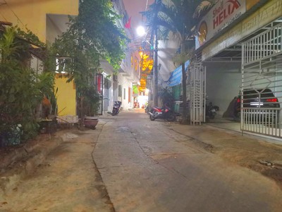 Kiệt 3.5m thẳng thông, 40m ra mt nguyễn tri phương, 65m2, mê lửng mới đẹp, 4.x tỷ 4
