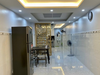  bán nhà đẹp   chỉ 30m ra hưng phú   giá 4.5 tỷ 0