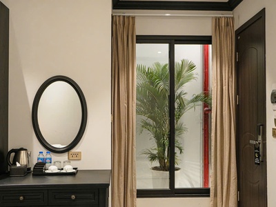 Khách sạn hoàn kiếm 56 phòng doanh thu 4ty/tháng, vị trí đẹp sổ vuông nở hậu 3