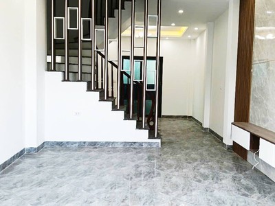 Chi thuê MBKD mặt hòi hoàng cáu 748