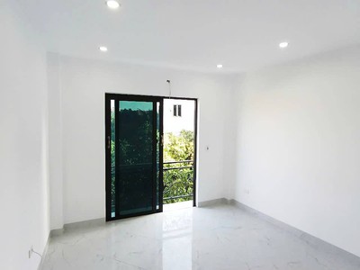 Chi thuê MBKD mặt hòi hoàng cáu 750