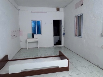 Cát linh, đống đa, ngõ nông gần ô tô -dt 34/40m -4 tầng- giá chỉ 7.3tỷ 2