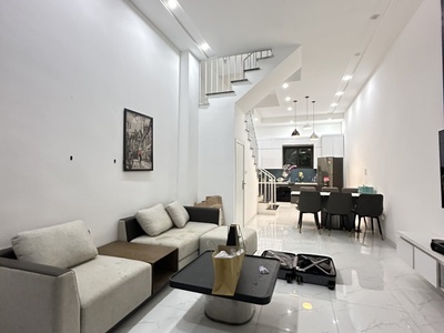 Bán nhà -phố tôn đức thắng-nhà dân  xây 4tầng -dt57m2   giá chỉ,12.9 tỷ 0