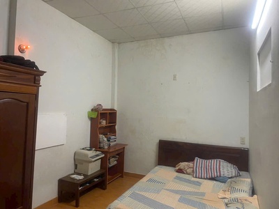 Bán nhà 2 tầng đường ô tô giao nhau sát biển vĩnh hoà 3
