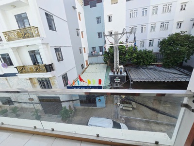 Cho thuê phòng có ban công nhà mới 100 - tân bình   full nội thất   giờ giấc tự do 2