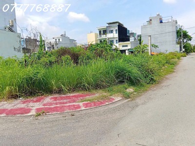 Lô đất góc 2mt 306m2 đường nội bộ nguyễn duy trinh, p phú hữu quận 9 0