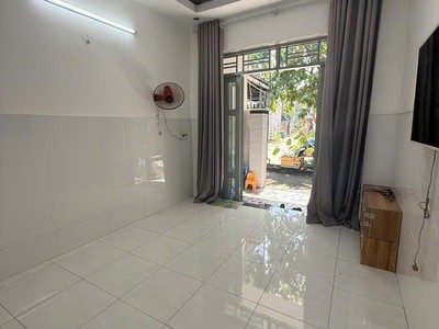 Nhà đẹp hẻm xe hơi 47m2, quốc lộ 13 hiệp bình phước, thủ đức, 3.75 tỷ 2